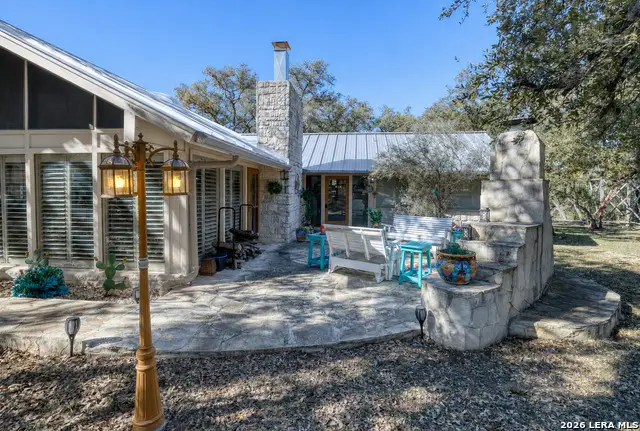 93 Saddle Mountain Rd, Leakey, TX 78873 - #3