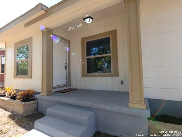 2367 Burnet, San Antonio, TX 78202