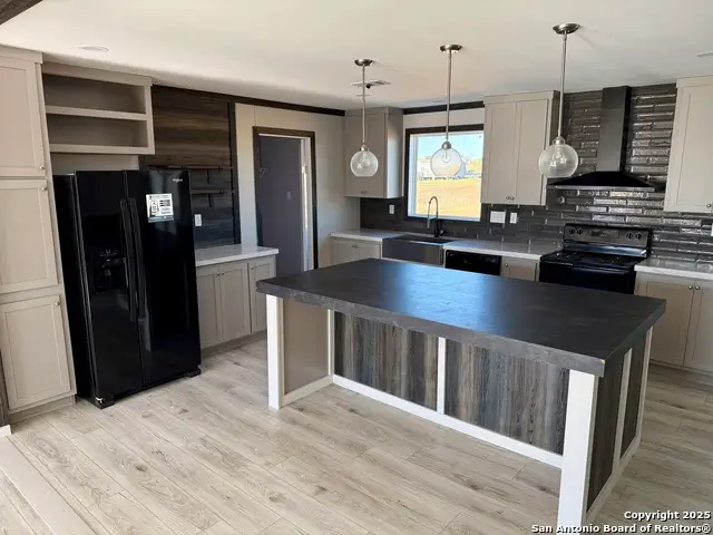 223 Dairy, Pleasanton, TX 78064 - Image #3