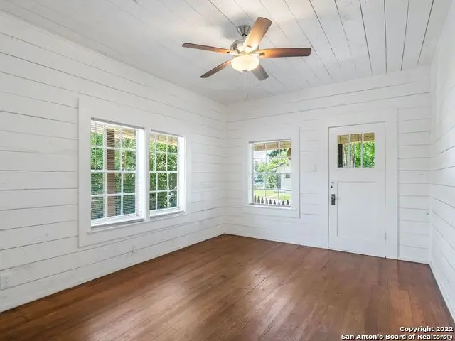 1807 W Summit Avenue, San Antonio, TX 78201 - Image #2