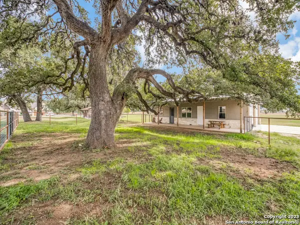 338 Salt Grass Trail, Bandera, TX 78003