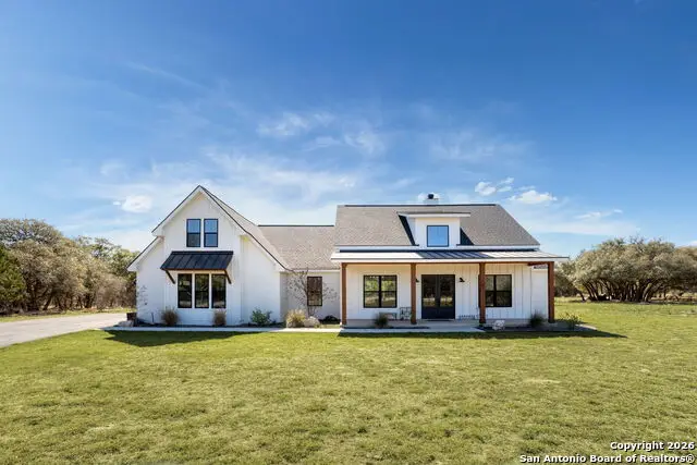 2152 Palomino, Bandera, TX 78003 - Image #2