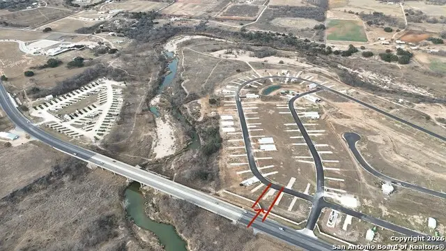 207 Resort Ct, Fredericksburg, TX 78624 - Image #2