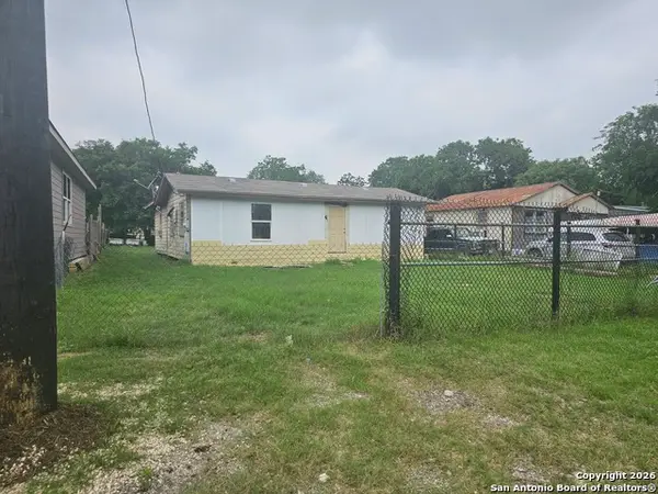 907 Hough, Adkins, TX 78101