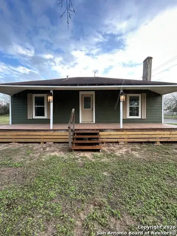 1101 E Crockett, Beeville, TX 78102 - #2