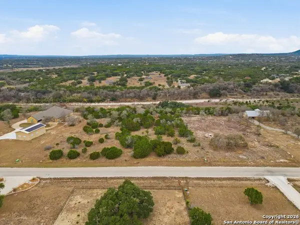 107 Palomino Springs, Bandera, TX 78003