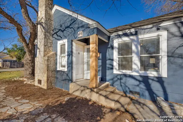 414 W Jefferson, Kerrville, TX 78028 - Image #2