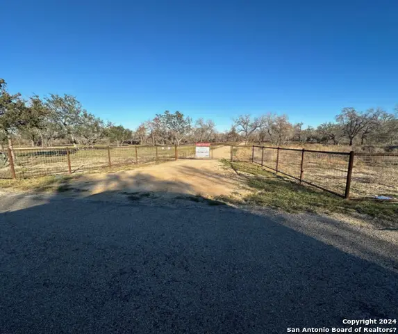 2721 County Road 770, Natalia, TX 78059 - Image #2
