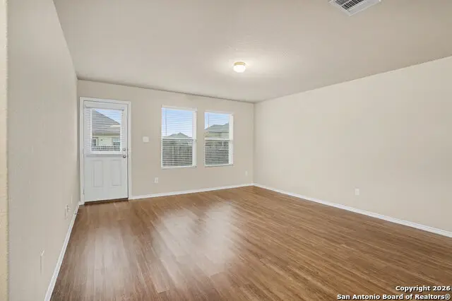 7402 Snapdragon Ct, Converse, TX 78109 - Image #3