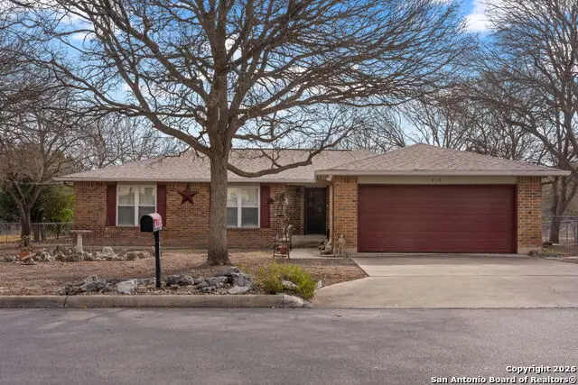 415 Mack Hollimon, Kerrville, TX 78028 - Image #1