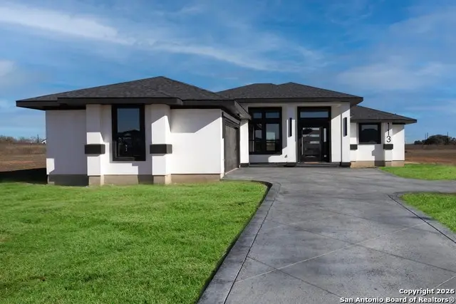 113 Hidden Cove, Floresville, TX 78114 - #2