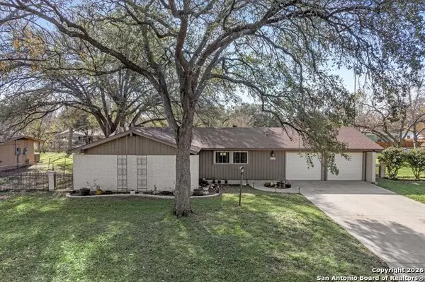 1423 Dove, Seguin, TX 78155