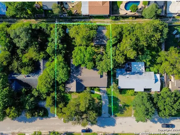 908 Garraty Rd, Terrell Hills, TX 78209