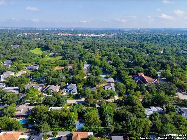 908 Garraty Rd, Terrell Hills, TX 78209 - Image #2