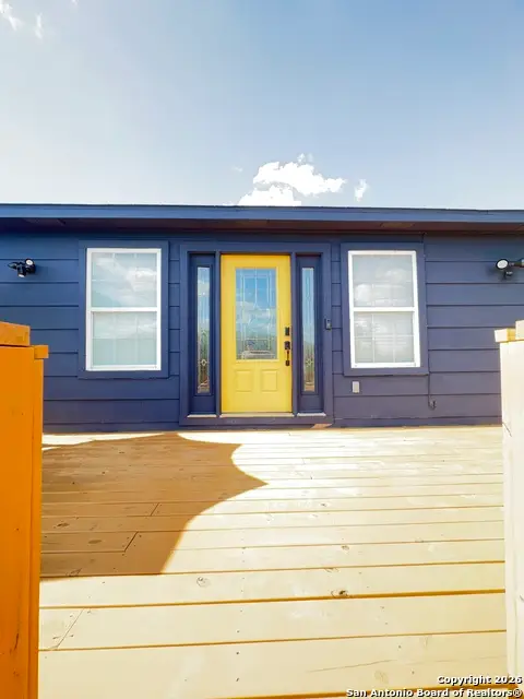 1060 Rockmoor, Canyon Lake, TX 78133 - Image #3