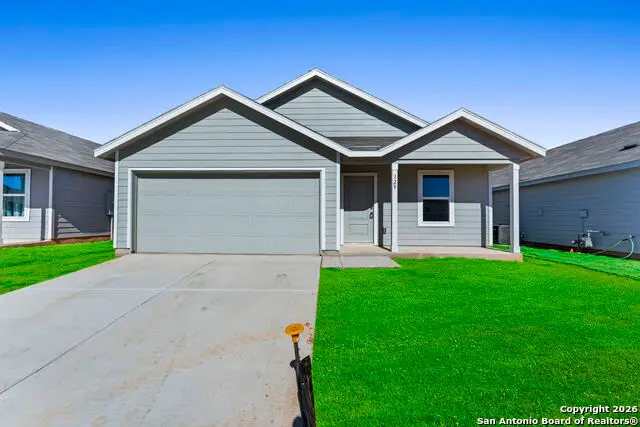 129 Alameda Dr, Fredericksburg, TX 78624 - Image #1