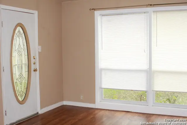 611 Kashmuir Pl, San Antonio, TX 78223 - Image #2