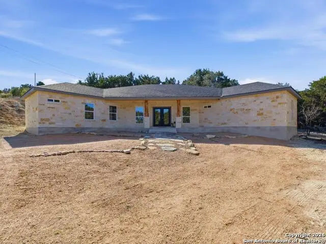 237 Hopi Trail, Bandera, TX 78003 - Image #2