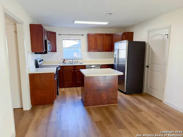 409 Coughran Rd, Pleasanton, TX 78064 - #2