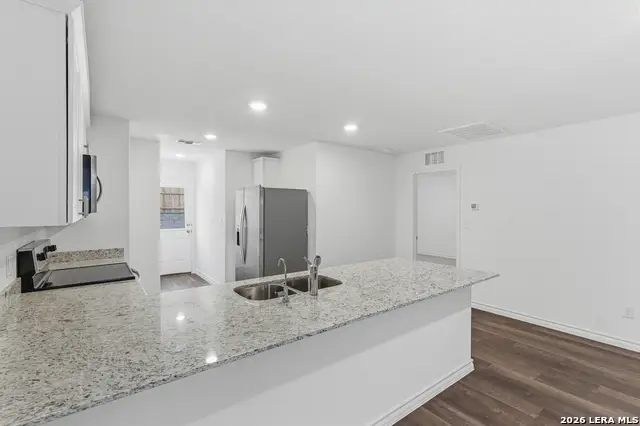 8244 Smithers Avenue, San Antonio, TX 78252 - Image #3