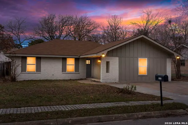 2311 Trails End, Kerrville, TX 78028 - Image #1