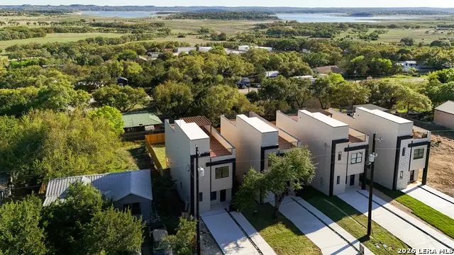 656 Canyon Circle, Canyon Lake, TX 78133 - Image #2