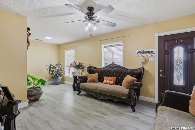 118 Redrock, San Antonio, TX 78213 - Image #2