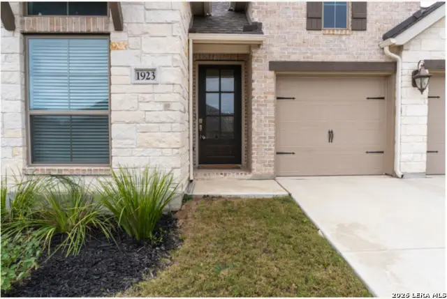 1923 Dalhart, San Antonio, TX 78253 - Image #2