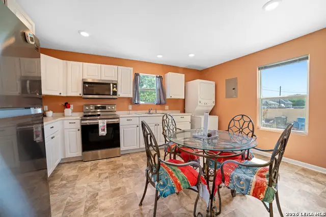 232 Hobart, San Antonio, TX 78237 - Image #3