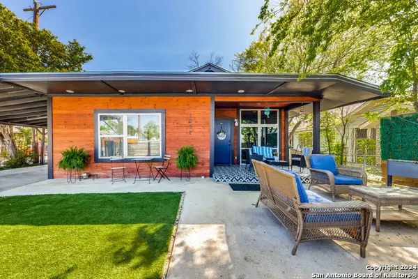 1002 Lee Hall, San Antonio, TX 78201