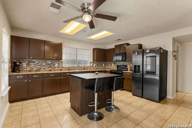 131 Clover Creek, San Antonio, TX 78245 - Image #3