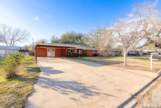 322 Lantana, Pleasanton, TX 78064 - #2