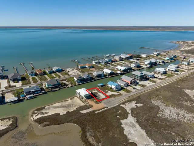 153 Starfish Dr, Rockport, TX 78382 - Image #1