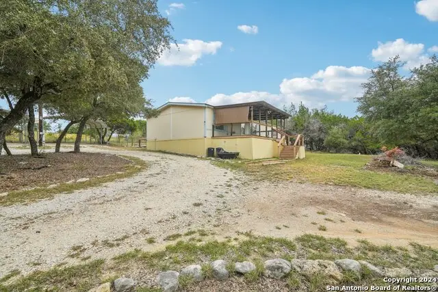 140 Lake Terrace Dr, Lakehills, TX 78063 - #2