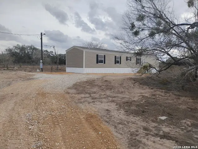 1390 Rendon, Poteet, TX 78065 - Image #2