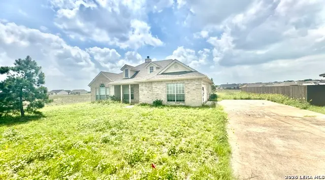 135 Muirfield, La Vernia, TX 78121 - Image #2