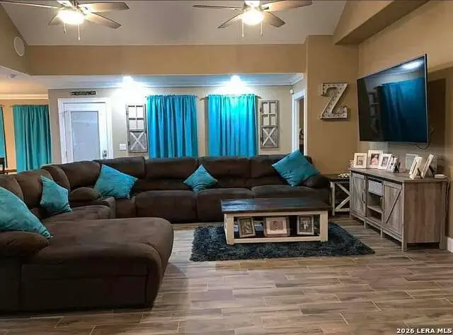 419 N Cedar, Pearsall, TX 78061 - #3