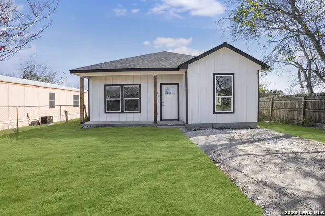 804 Peach, Jourdanton, TX 78026 - #2