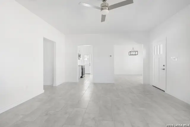 804 Peach, Jourdanton, TX 78026 - #3