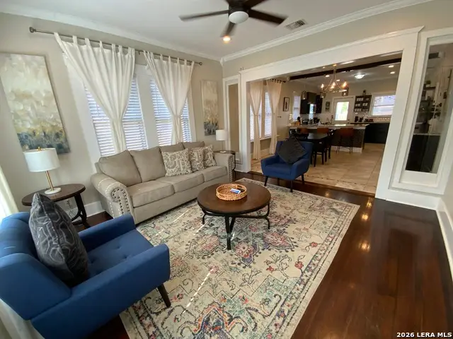 231 E Carolina St, San Antonio, TX 78210 - #3