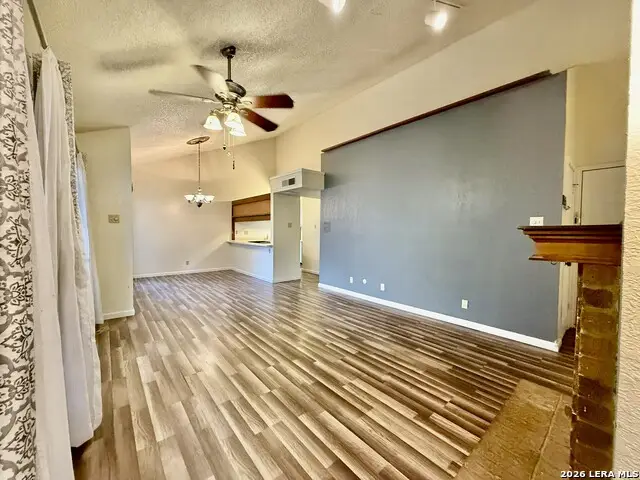 8633 Datapoint #226, San Antonio, TX 78229 - Image #2