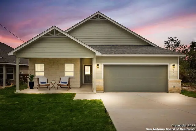 952 Rimrock Cv, Spring Branch, TX 78070 - Image #1