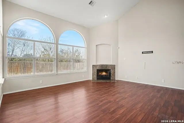 522 Calhoun, New Braunfels, TX 78130 - Image #2