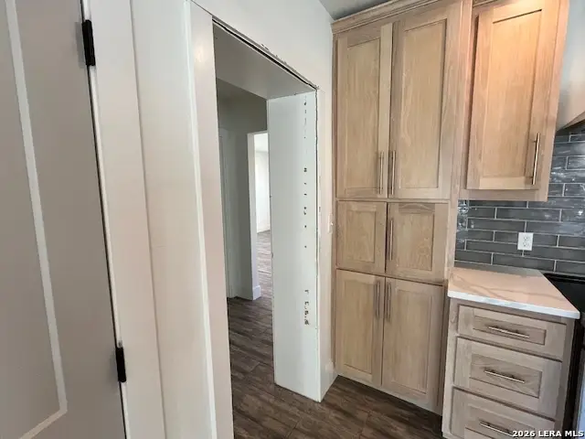 137 Harriett Dr, San Antonio, TX 78216 - #3