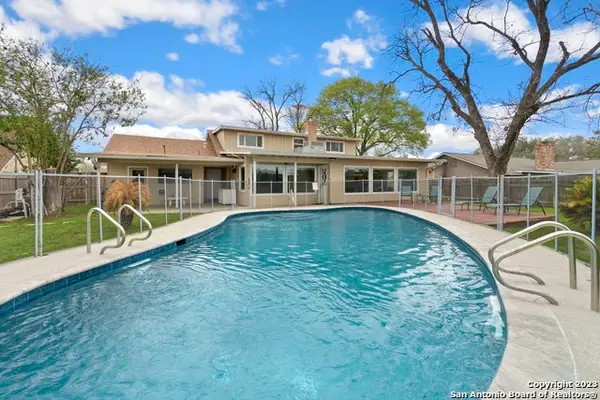 116 S Gardenview, Castle Hills, TX 78213