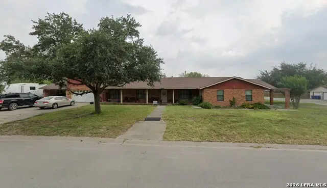 404 Carle, Freer, TX 78357 - #2