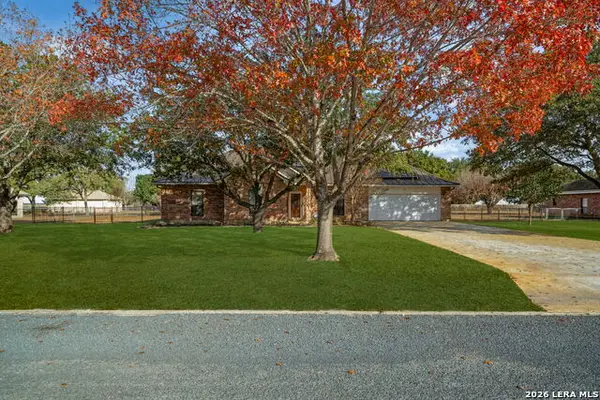 125 County Road 4720, Castroville, TX 78009