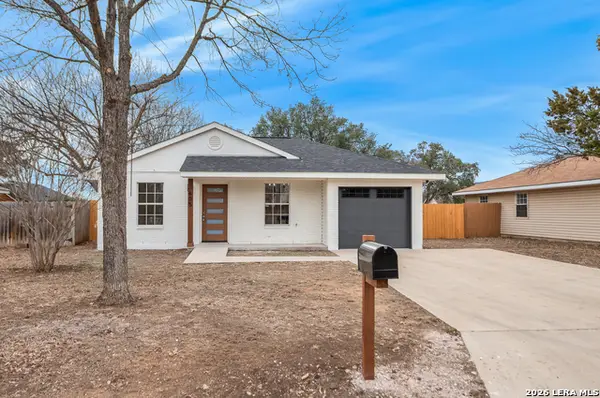 405 N Goss St, Kerrville, TX 78028