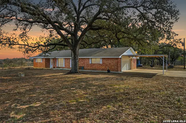 374 Vine Rd, San Antonio, TX 78264 - Image #1