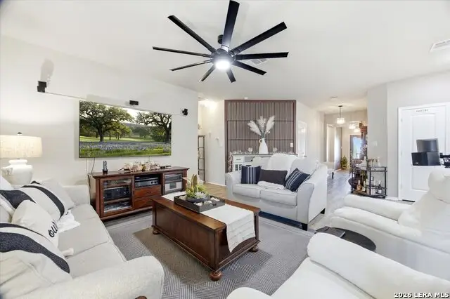 5122 Blue Ivy, Bulverde, TX 78163 - Image #2